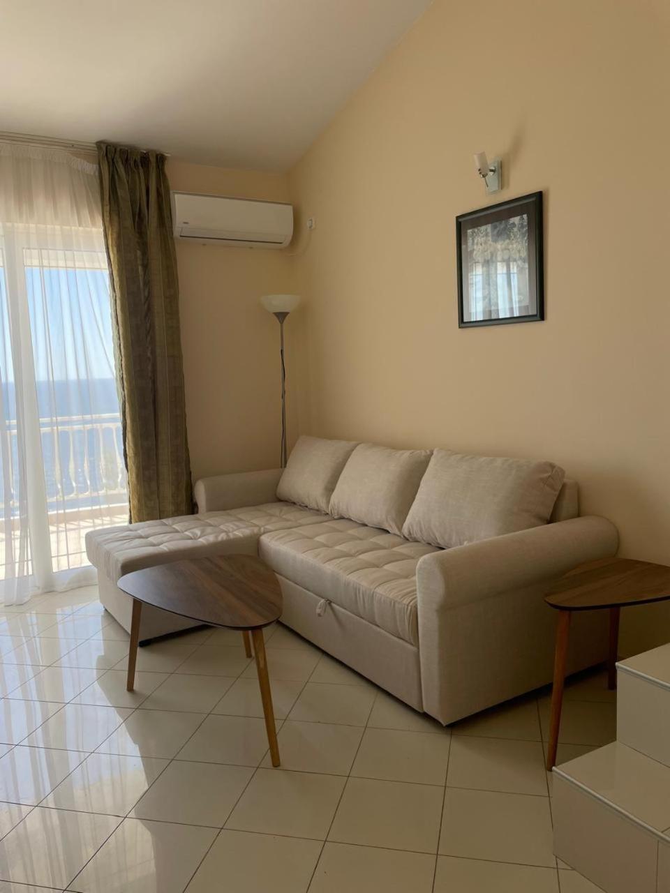 Apartments & Rooms Elite Dobra Voda Oda fotoğraf